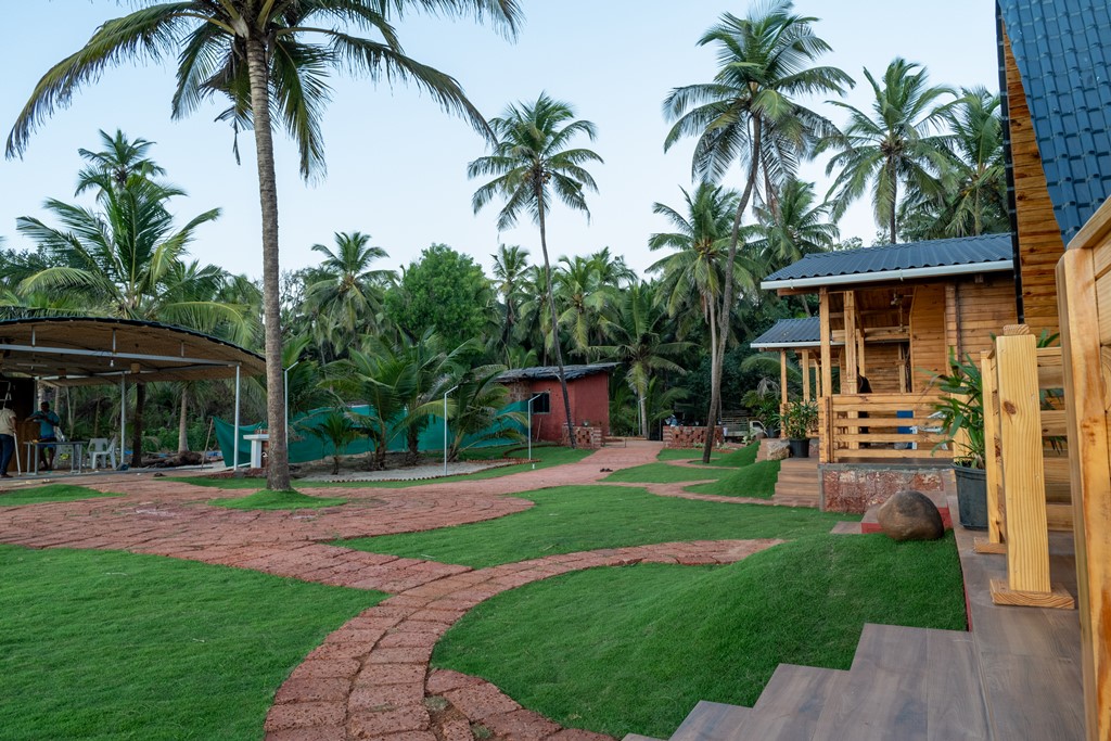 Twin Cottage